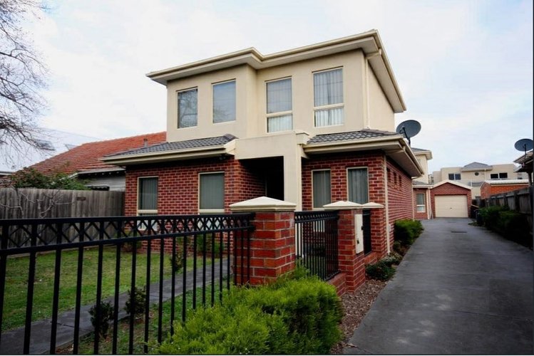 1/1372 Dandenong Road Hughesdale 3166