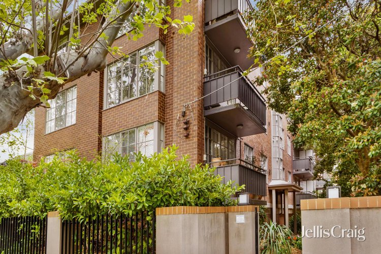 11 39 Rockley Road South Yarra 3141