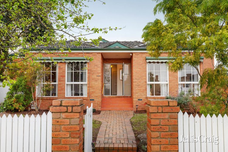 1 14 Oak Street Surrey Hills 3127