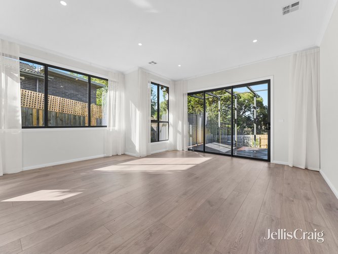 1/14 Sadie Street Mount Waverley 3149