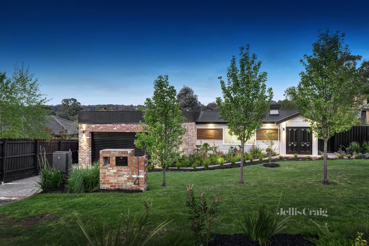 114 Thompson Crescent Research 3095