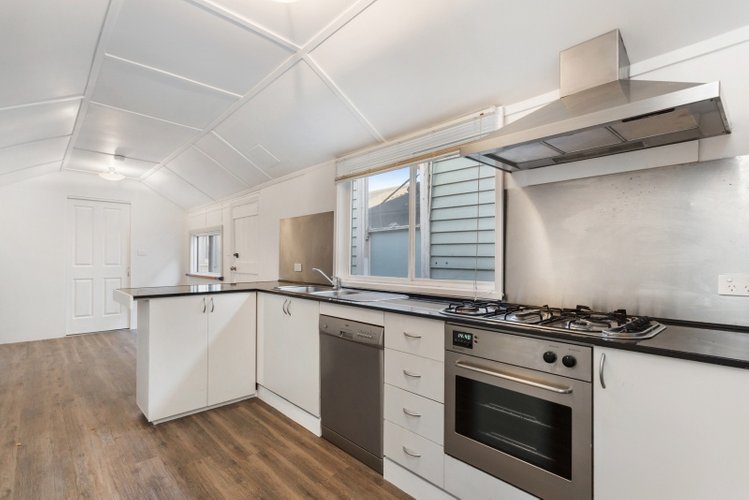 1/14 Welsh Street Kyneton 3444