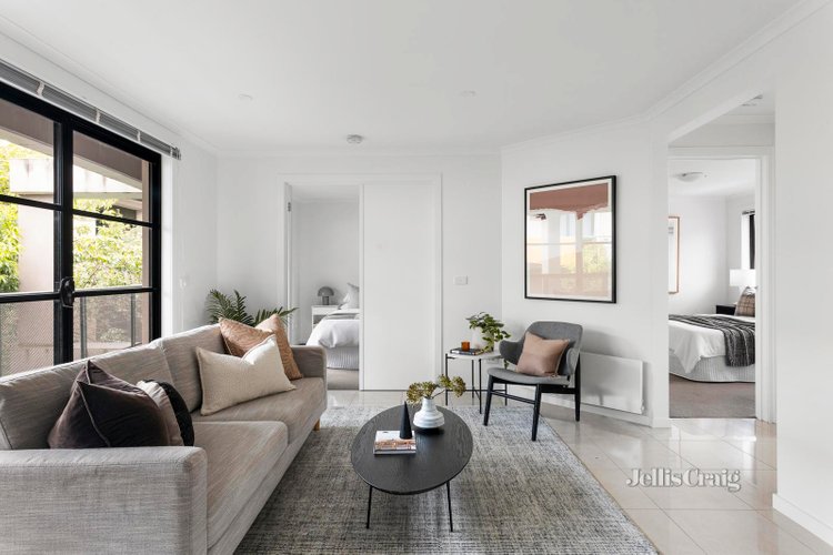 11 42-44 Clarendon Street Thornbury 3071