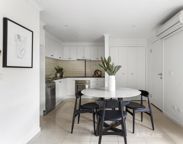 11/42-44 Clarendon Street Thornbury 3071