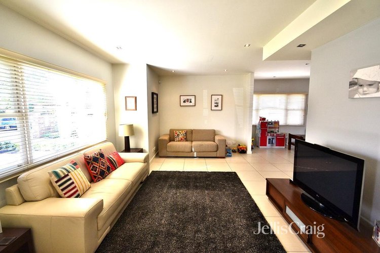 1/147 Bradshaw Street Essendon 3040