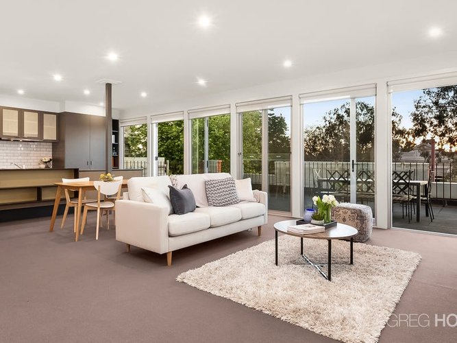 1 147 Cecil Street South Melbourne 3205