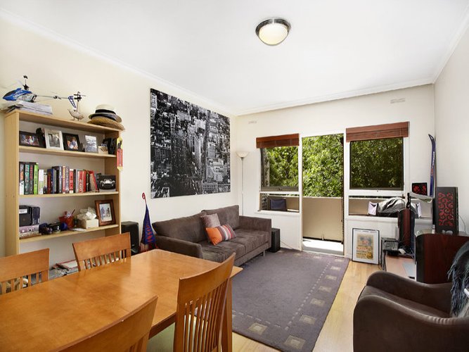 11 5 Addison Street Elwood 3184