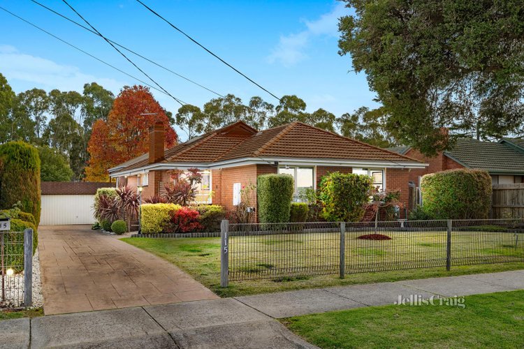 115 Esther Crescent Mooroolbark 3138