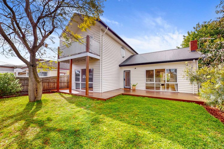 1/15 Latham Street Bentleigh East 3165