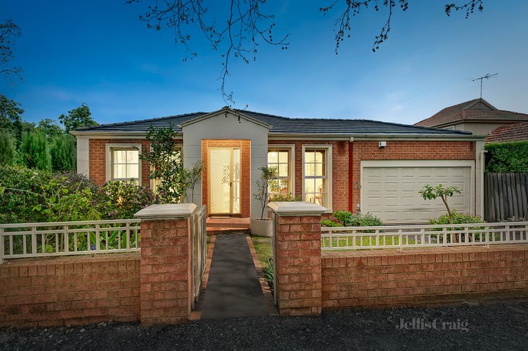 1/15 Scott Grove Glen Iris 3146