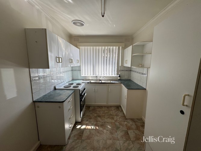11/6 McLean Street  Brunswick West 3055