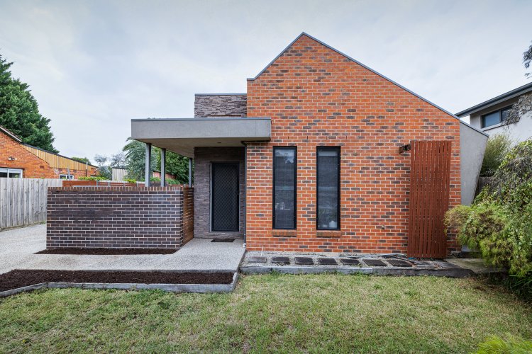 1/16 Shelley Street Heidelberg Heights 3081