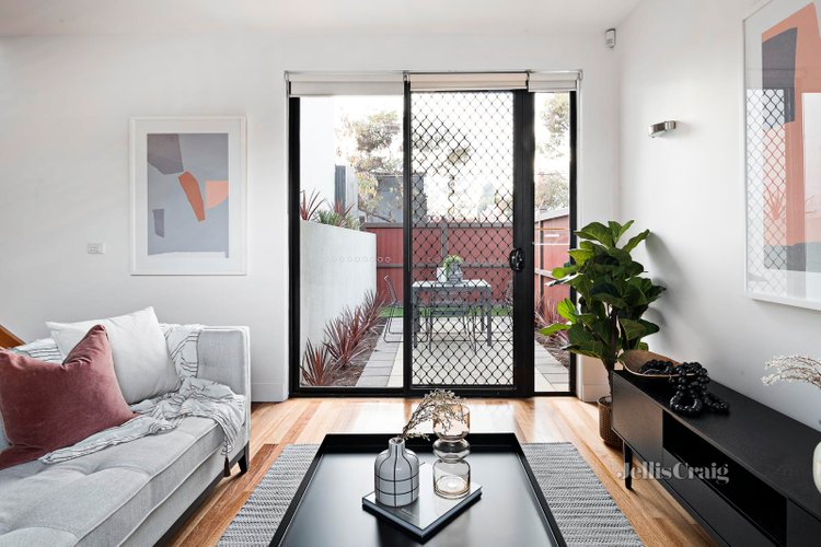 1 167 Arthurton Road Northcote 3070