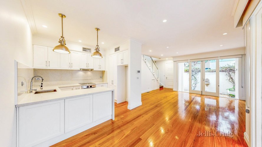 1/17 Nicholson St  South Yarra 3141