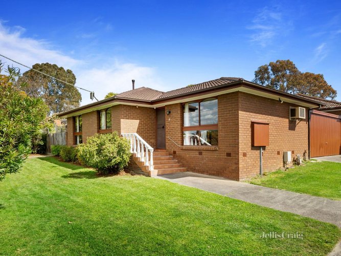 1/17 Victoria Street Doncaster 3108