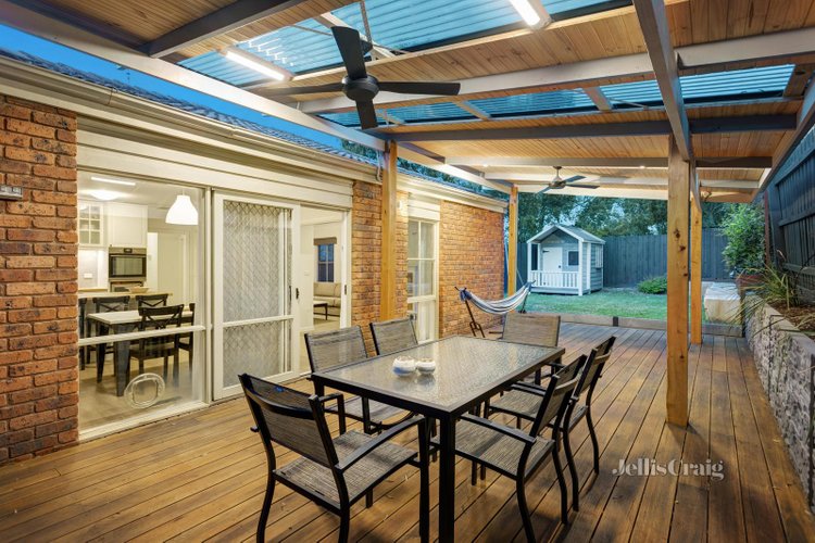 1 172 Pitt Street Eltham 3095