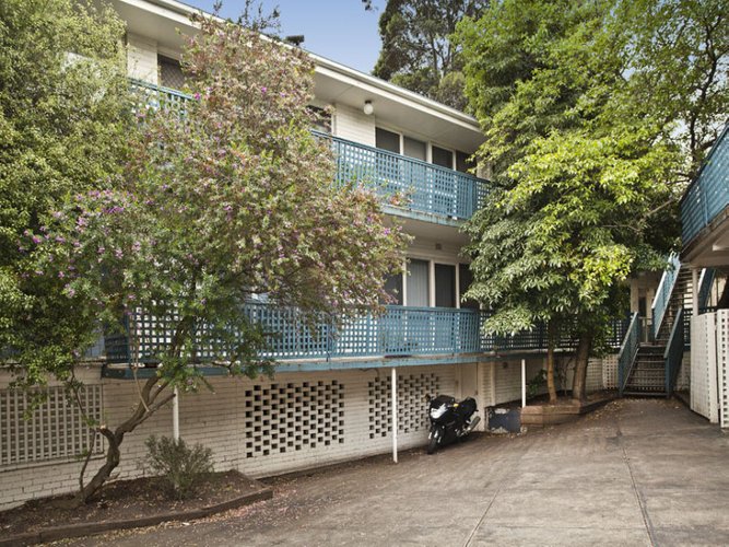 1 1761 Dandenong Road Oakleigh 3166