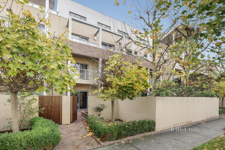 11 781 Whitehorse Road Mont Albert 3127