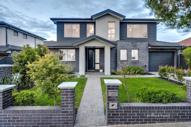 1 18 Lex Grove Oak Park 3046