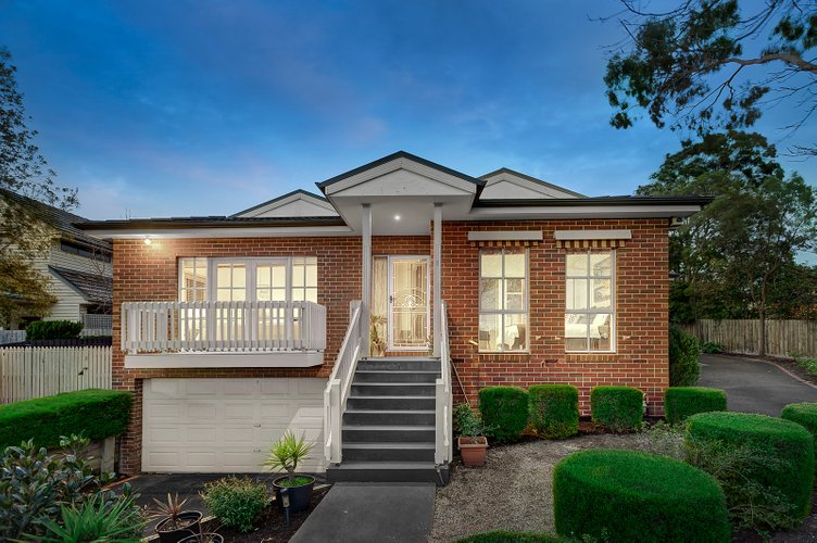 1/18 Orchard Crescent Mont Albert North 3129