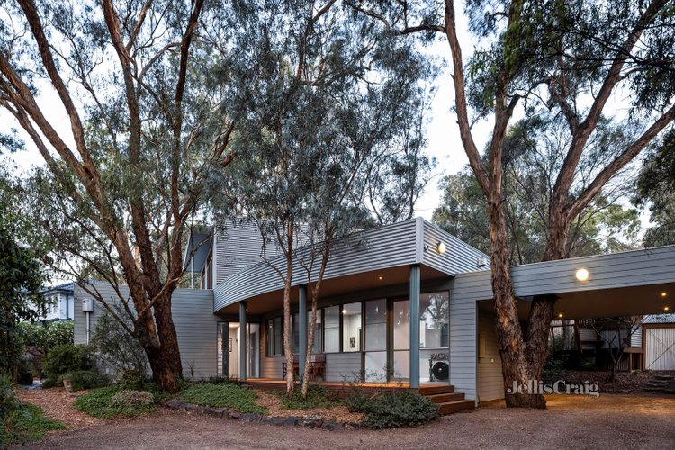 1182 Main Road Eltham 3095