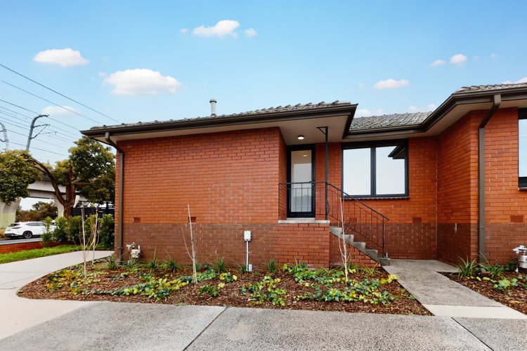 1/183 Carinish Road Clayton 3168