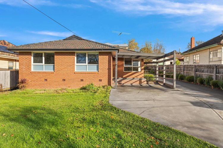 1/19 Deschamps Street Lilydale 3140