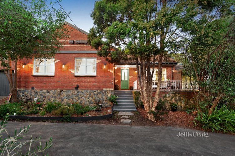 1 19 Fernside Avenue Briar Hill 3088
