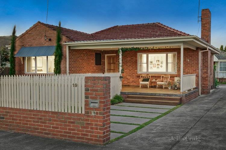 1/19 Latham Street Bentleigh East 3165