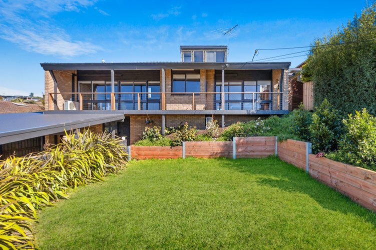 119 North Valley Road  Highton 3216