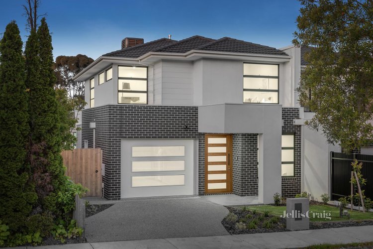 11a Henderson Court Glen Waverley 3150