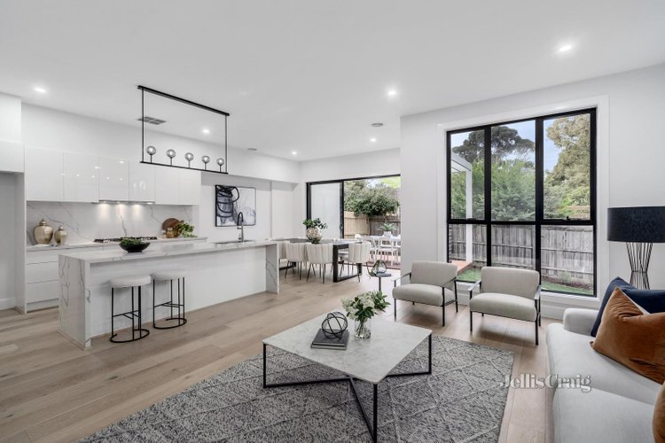 11B Henderson Court Glen Waverley 3150