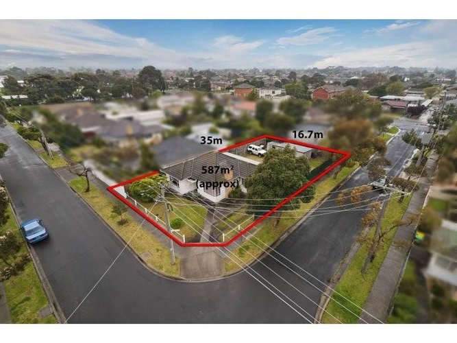 12 Akuna Street Altona 3018