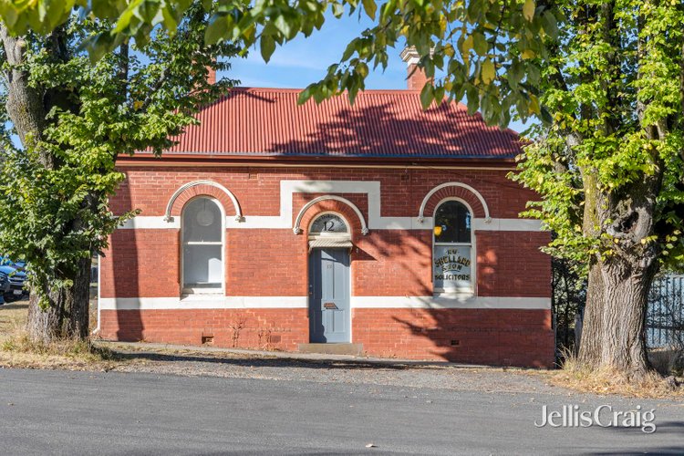 12 Albert Street Daylesford 3460