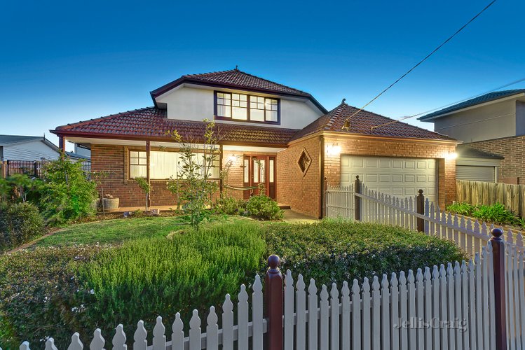 1/2 Anthony Crescent Box Hill North 3129