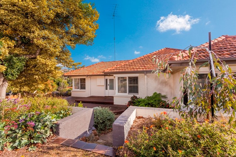 12 Ardlui Drive, Newtown