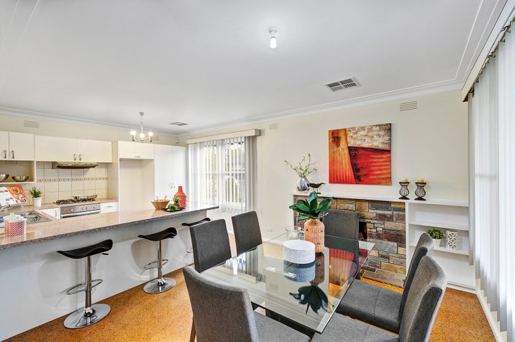 1/2 Ascot Court Glen Waverley 3150