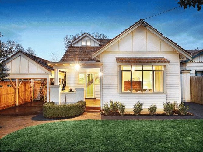 12 Barloa Road Mont Albert 3127