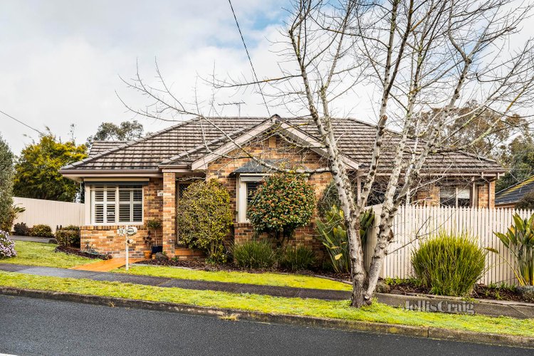 12 Bellevue Road Eltham 3095