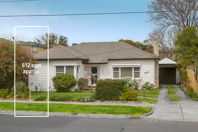 12 Brian Street Bentleigh East 3165