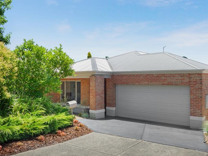 12 Carmella Close Chirnside Park 3116