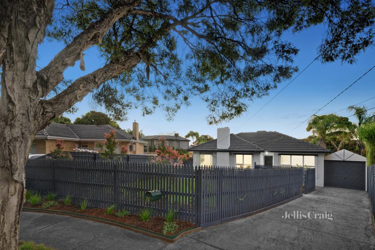 12 Caroline Crescent Blackburn North 3130