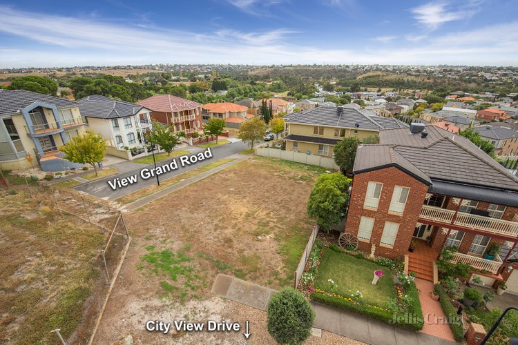 12 City View Drive Maribyrnong 3032