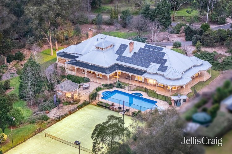 12 Culla Hill Eltham 3095