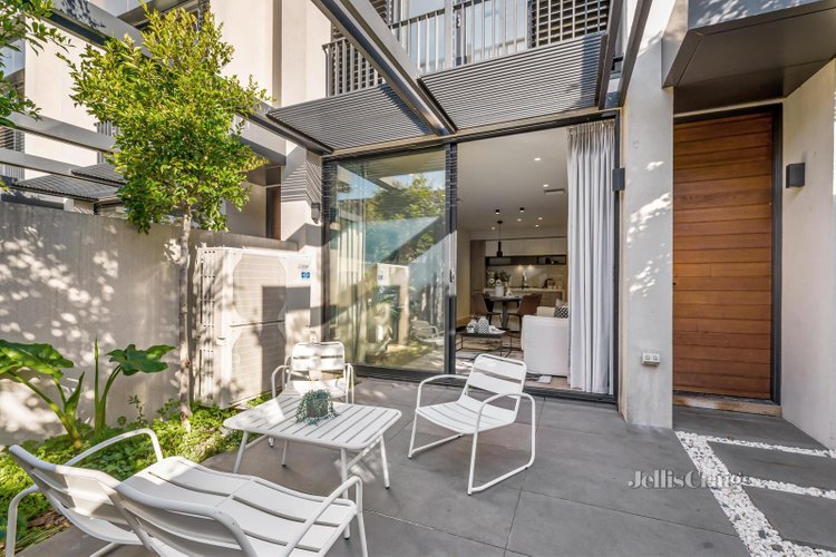 12 Eucalypt Avenue Malvern East 3145