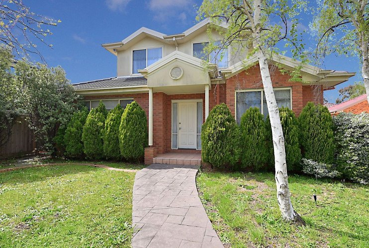 1/2 Evelyn Street Glen Waverley 3150