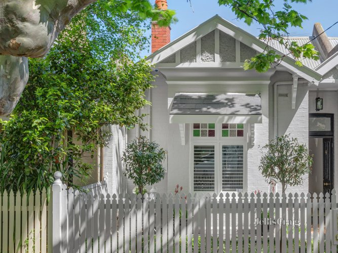 12 Farnham Street Flemington 3031