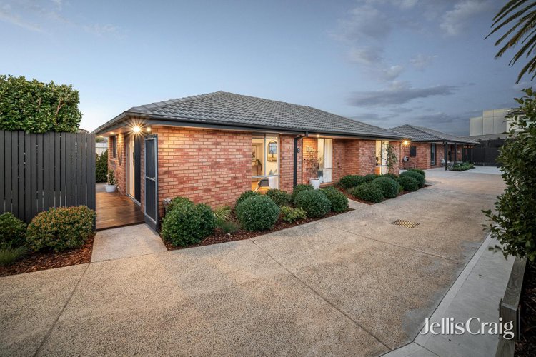 1 2 Fraser Avenue Edithvale 3196