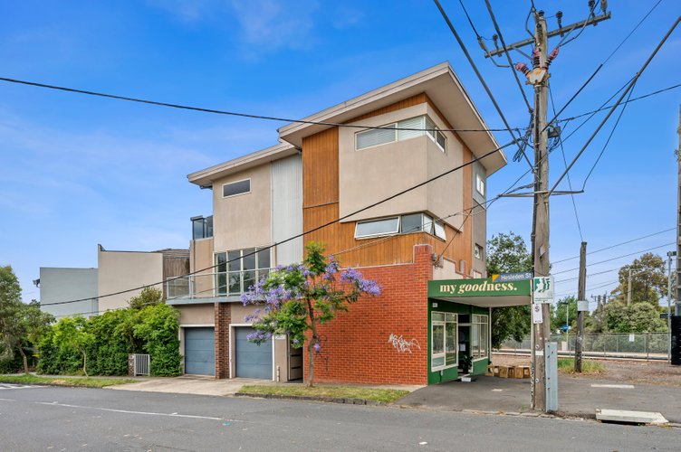 1/2 Glass Street  Essendon 3040