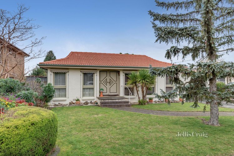 12 Gyton Avenue Glen Waverley 3150